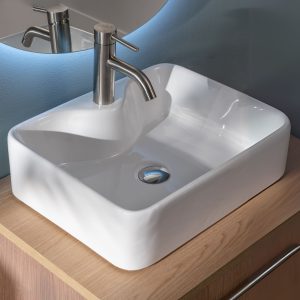 lavabo da appoggio a vasca quadrata